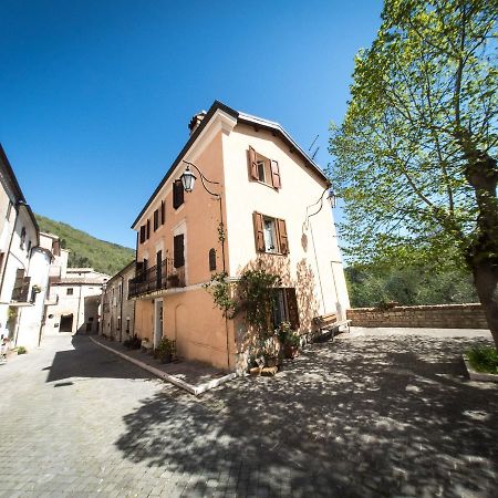Casa Di Mamma Casa Vacanze Дженга Екстериор снимка